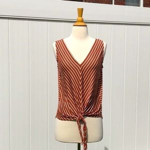 NWT Max Studio Sleeveless Hi-Lo V-neck Striped Shirt Size Medium